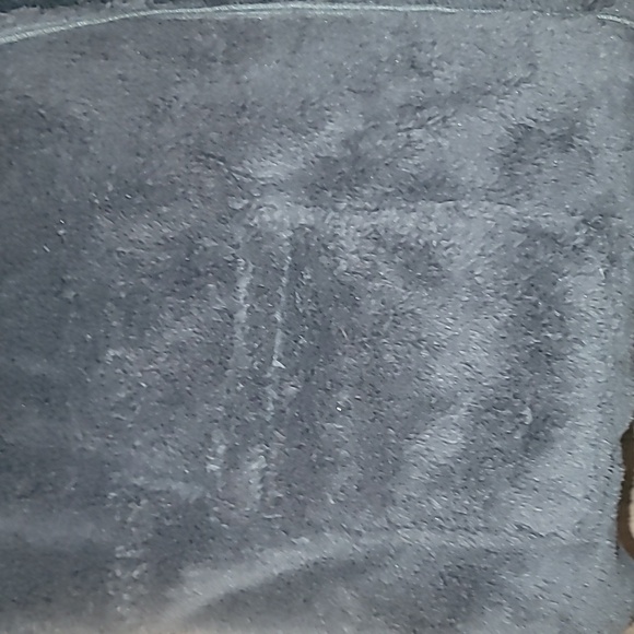 Zenana Faux Fur Vest with Hood - Picture 3 of 6